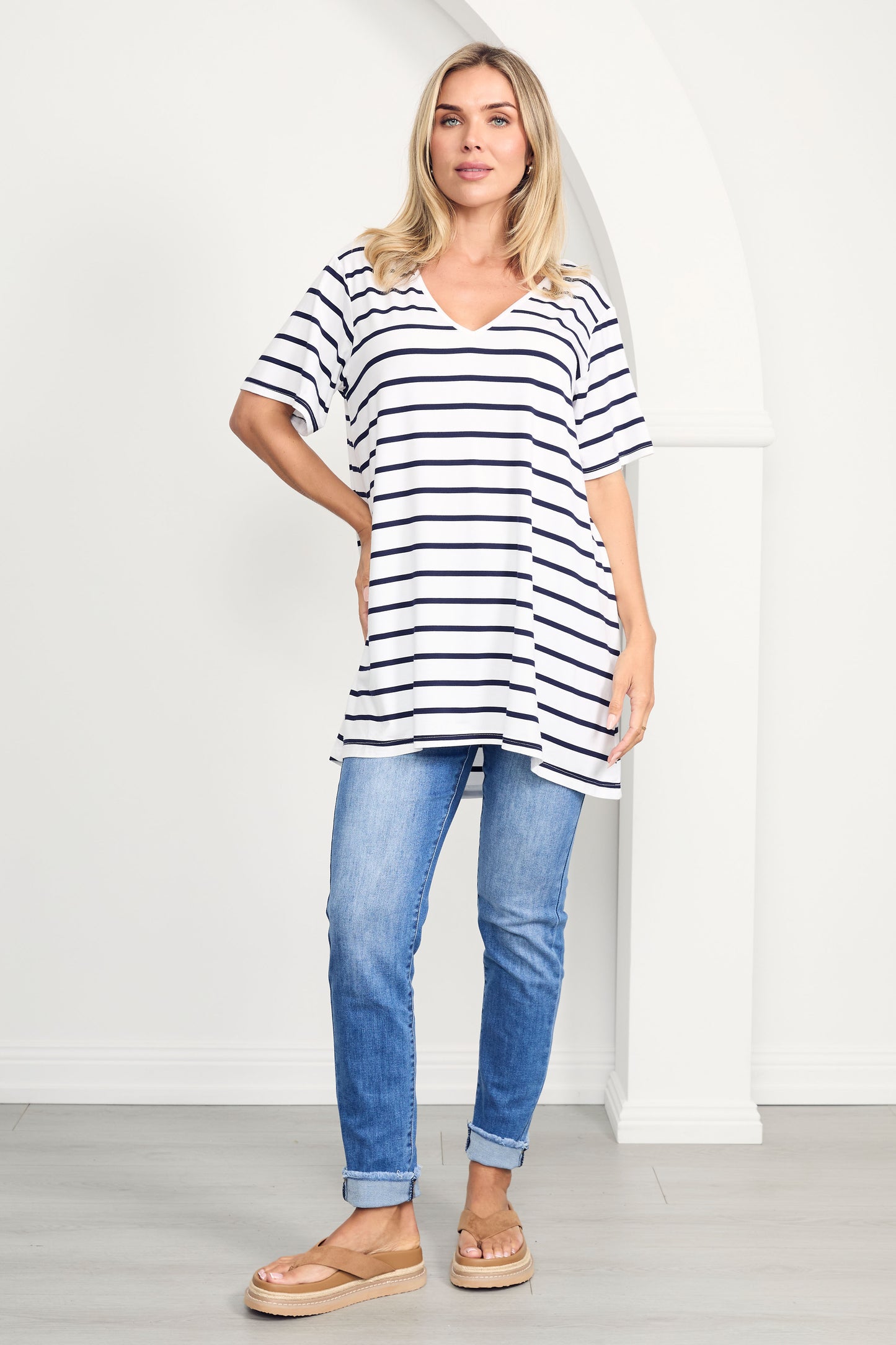 T-SHIRT Hi Lo Bamboo Top | White/Navy Stripe