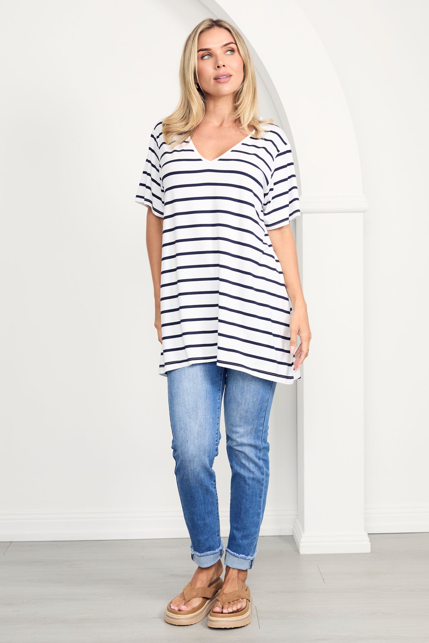 T-SHIRT Hi Lo Bamboo Top | White/Navy Stripe