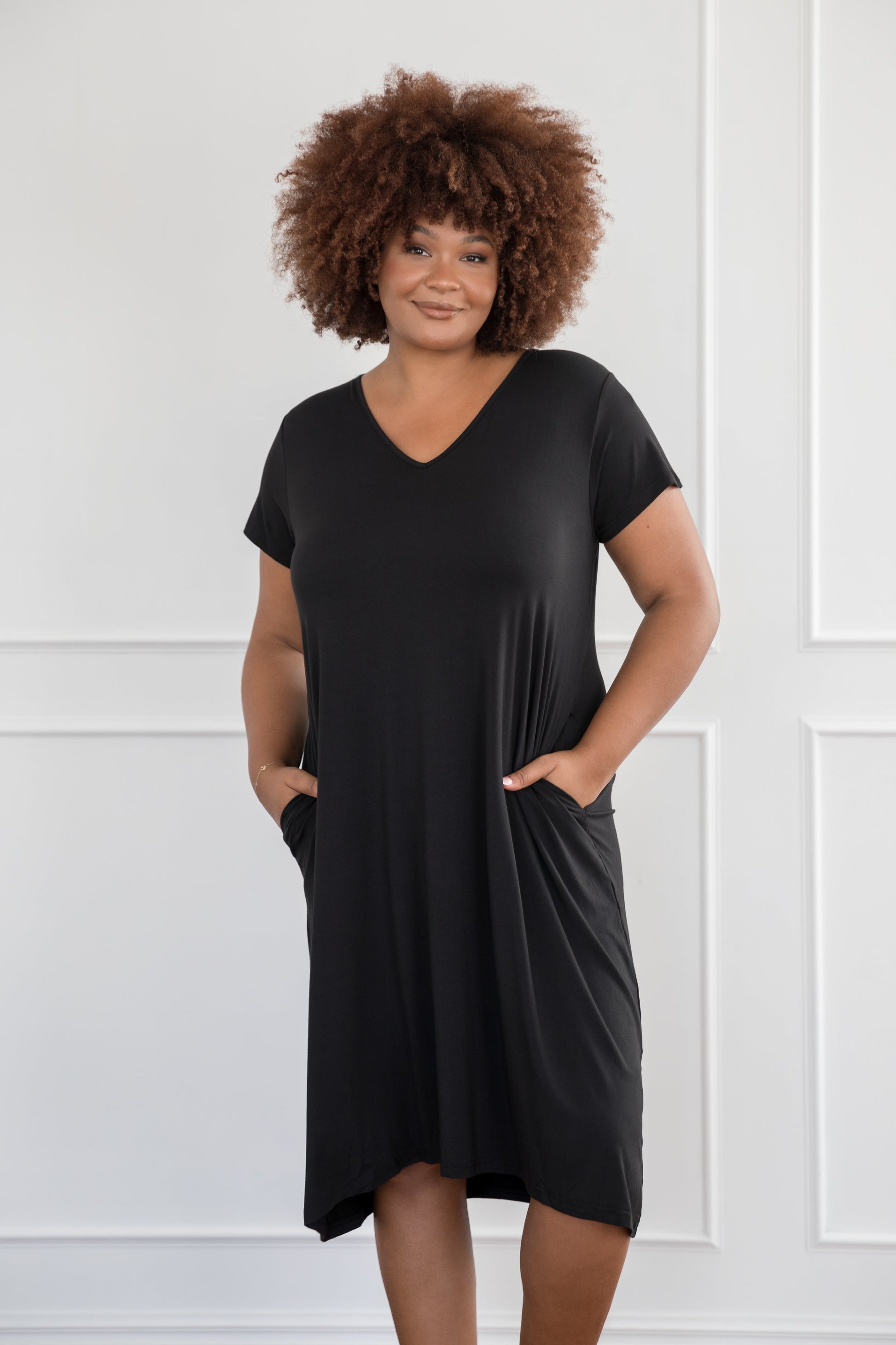 Plus-Sized Black Dresses | PQ Collection | T-Shirt Dress