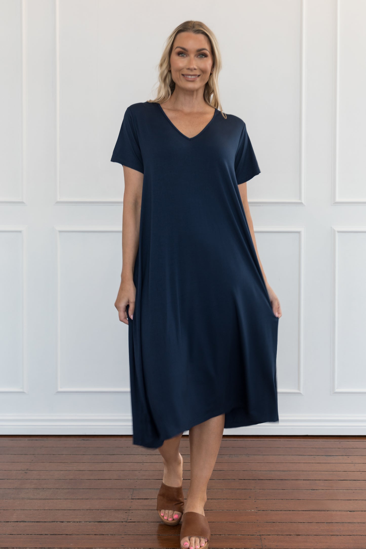 Plus-Sized Navy Dresses | PQ Collection | T-Shirt Dress