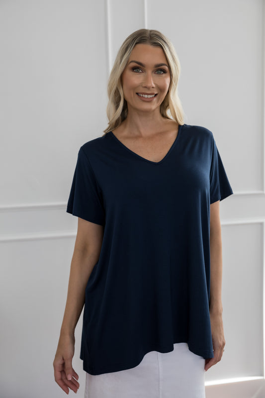 Plus-Sized Navy Tops | PQ Collection | T-Shirt Top