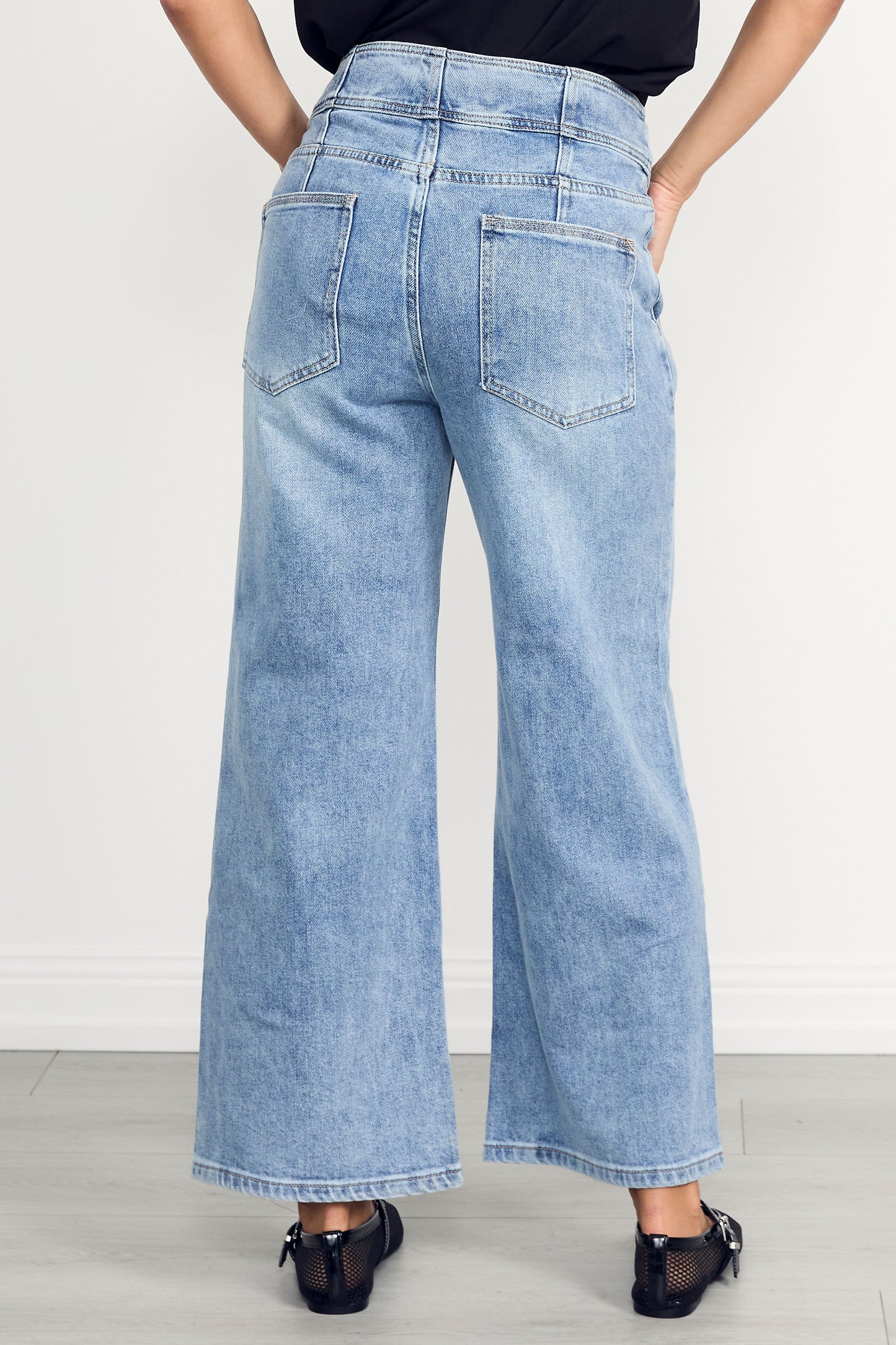 WYATT Denim Wide Leg Cropped Jean | Mid Wash | FINAL SALE