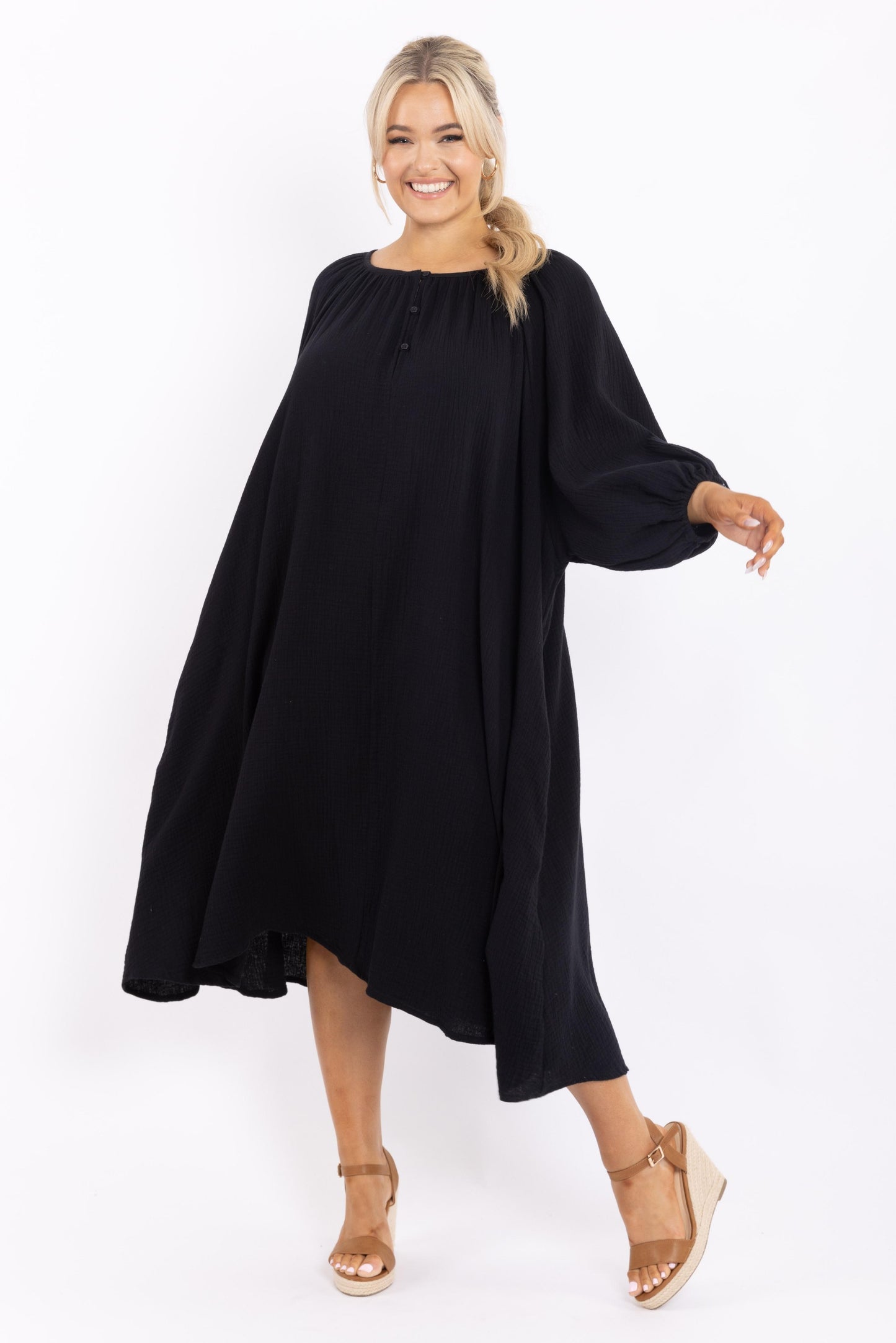 FINAL SALE Beverly Dress in Black